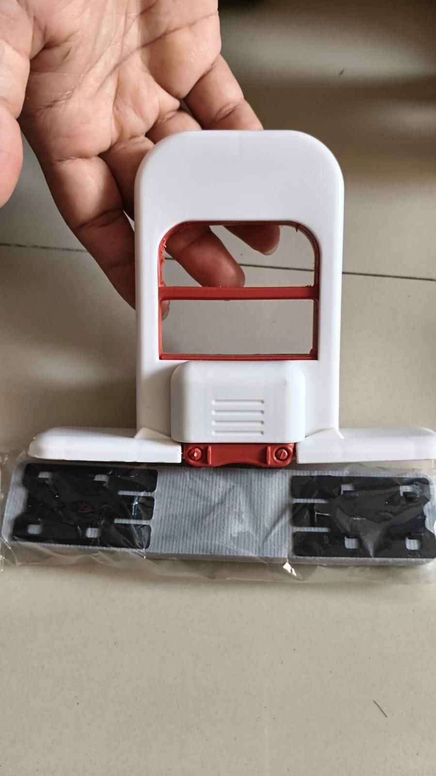 Trenqle Mini Foldable Desktop Mop